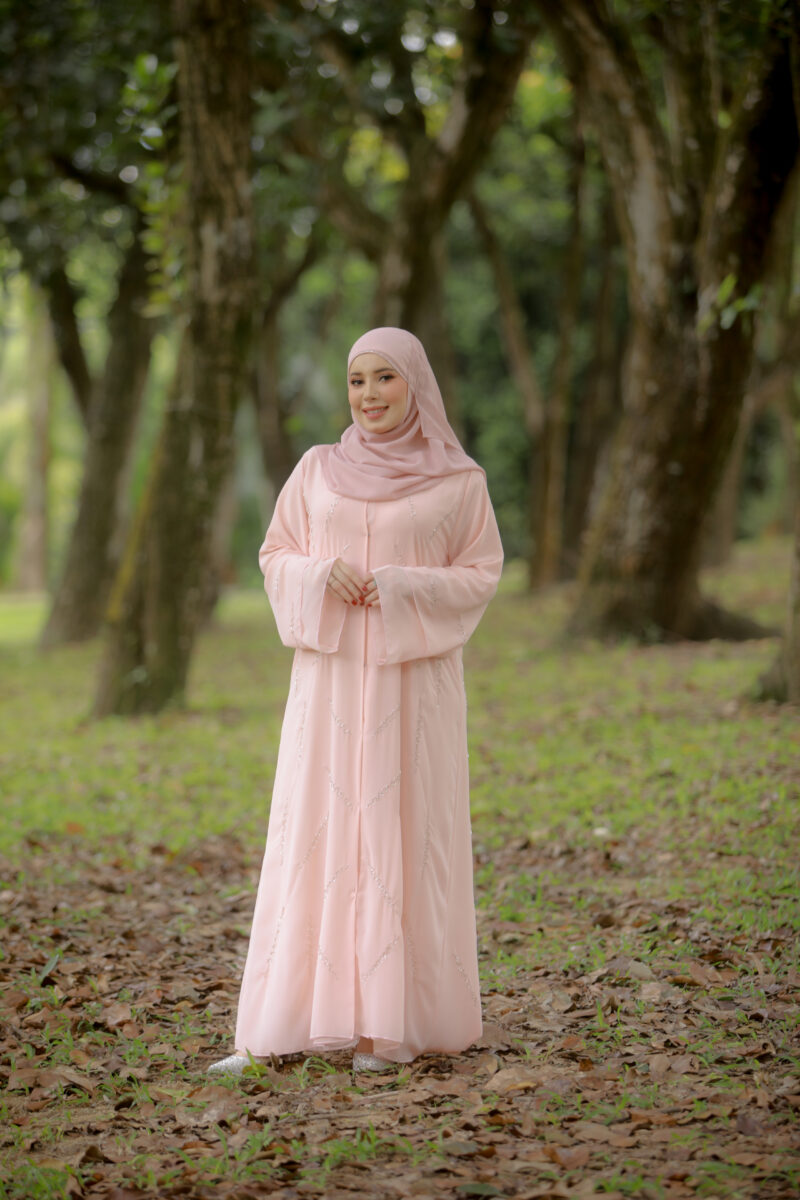 Sumaiyaa Abaya - Image 2